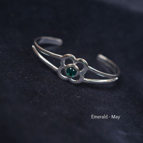 Art Pewter Birthstone Bangle - Silver Plated Pewter - Made in Scotland - May (Emerald) - Heritage Of Scotland -