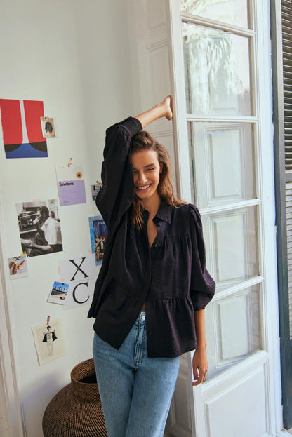 Atria Shirt (Black)