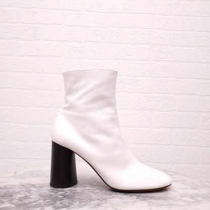 CELINE CREAM LEATHER BOOTS WITH ROUND BLOCK HEEL - SIZE 40.5