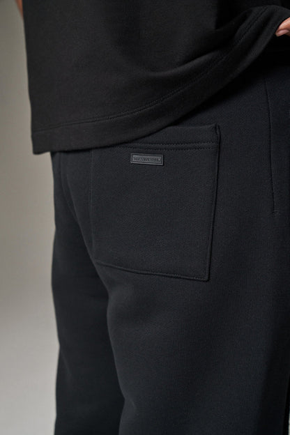 COPYRIGHT STRAIGHT LEG JOGGERS - BLACK