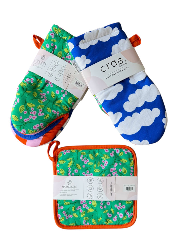 Day and Night: 2 Oven Mitt + 1 Pot Pad Bundle Pack