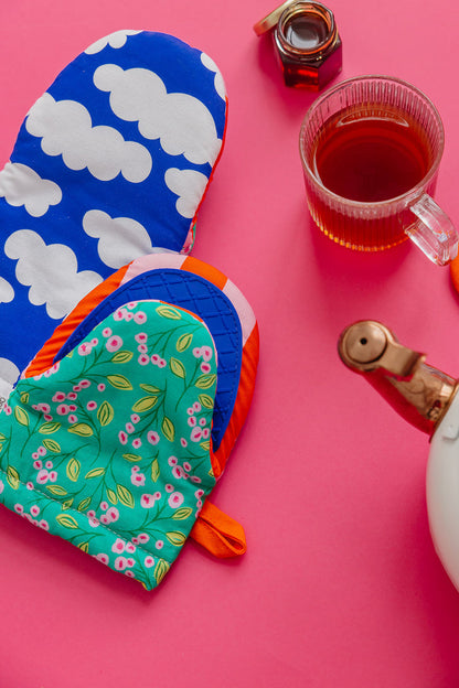 Day and Night: 2 Oven Mitt + 1 Pot Pad Bundle Pack