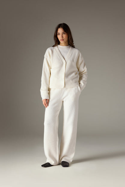 FLUFFY KNIT EMBLEM CARDIGAN - OFF-WHITE