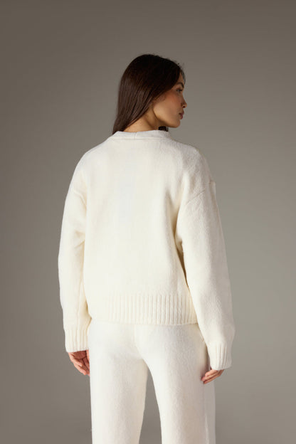FLUFFY KNIT EMBLEM CARDIGAN - OFF-WHITE