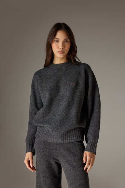 FLUFFY KNIT EMBLEM EMBROIDERED CREW - CHARCOAL