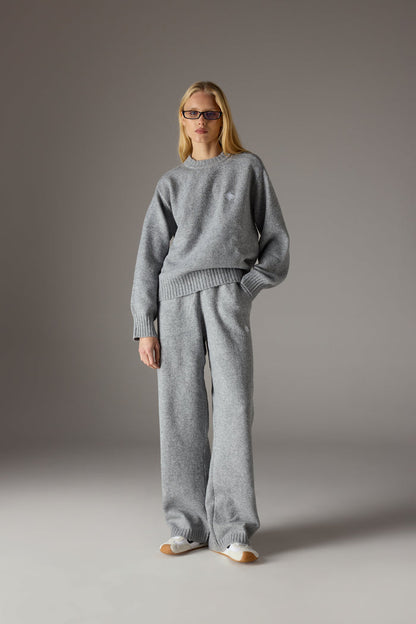 FLUFFY KNIT EMBLEM EMBROIDERED CREW - GREY MARL