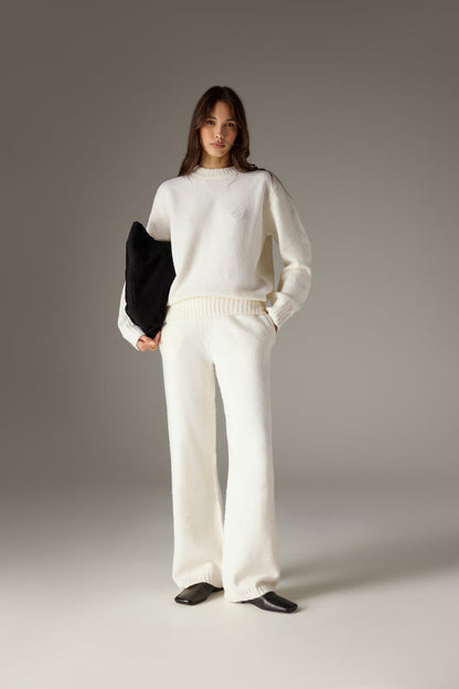 FLUFFY KNIT EMBLEM EMBROIDERED JOGGER - OFF-WHITE