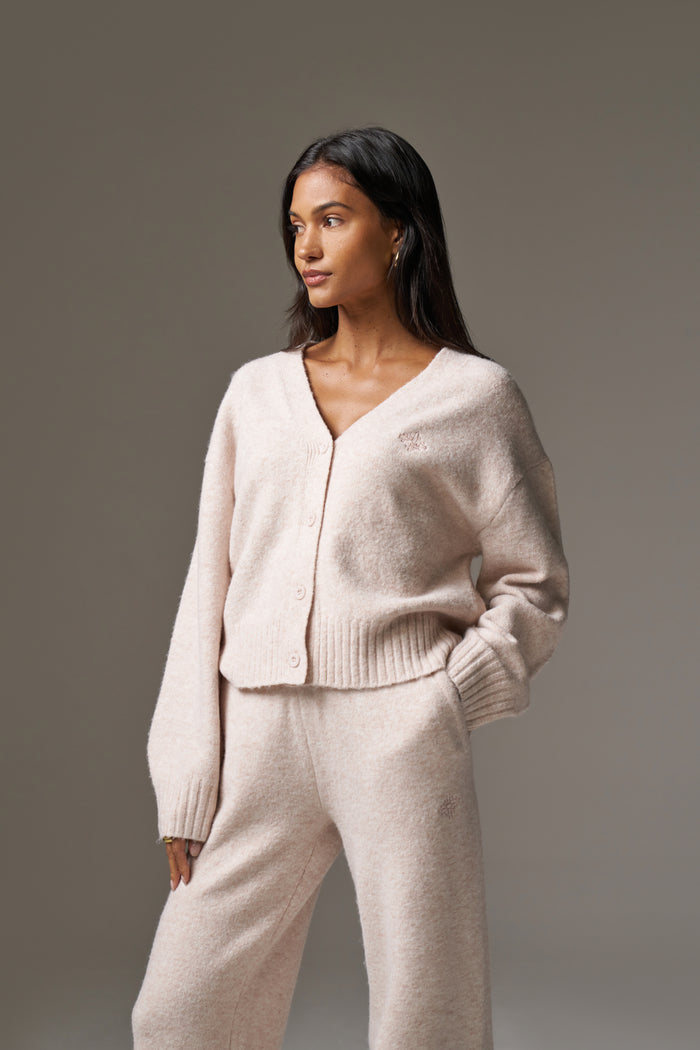 FLUFFY KNITTED EMBLEM EMBROIDERED CARDIGAN - PINK