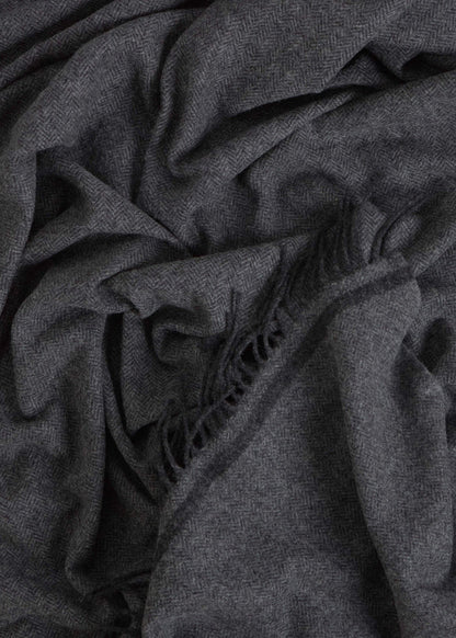 Foxford Cillian Lambswool Throw | Graphite