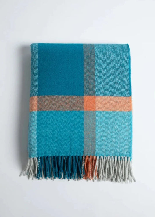 Foxford Lambswool Throw | Oisin