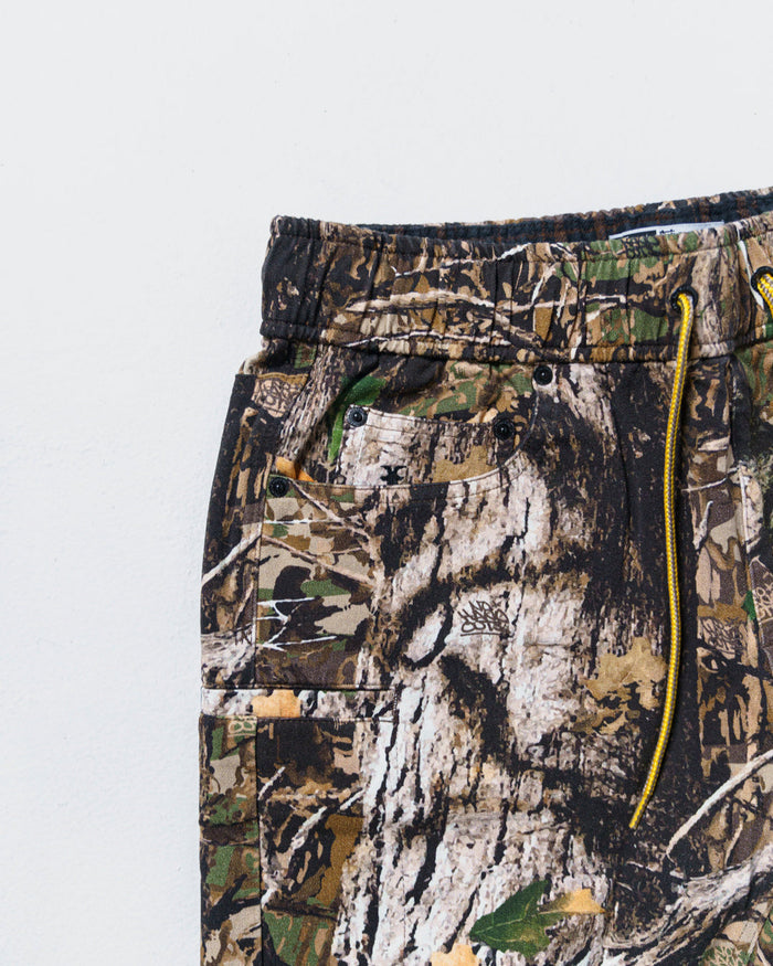 GOAT SHORTS - WOODLAND CAMO
