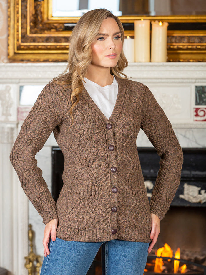 brown_boyfriend_cardigan_1_1_3053c8e3-0e78-4e75-bcdc-f5b362f3aeb6.jpg