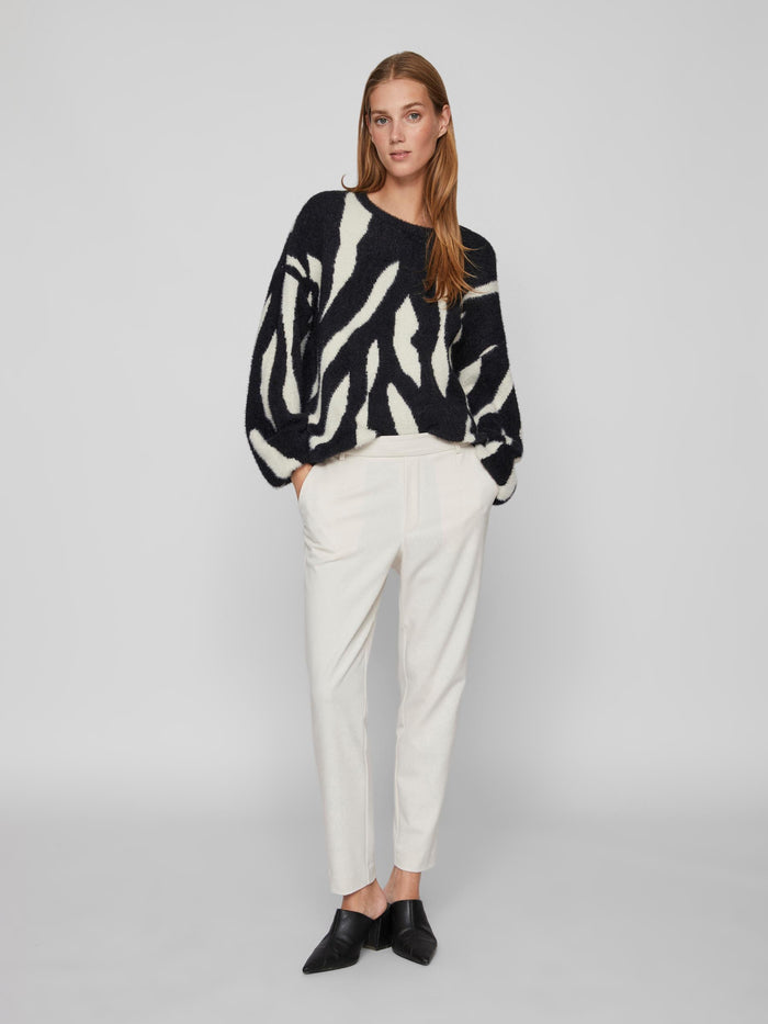 JULI JACQUARD JUMPER (BLACK/WHITE)