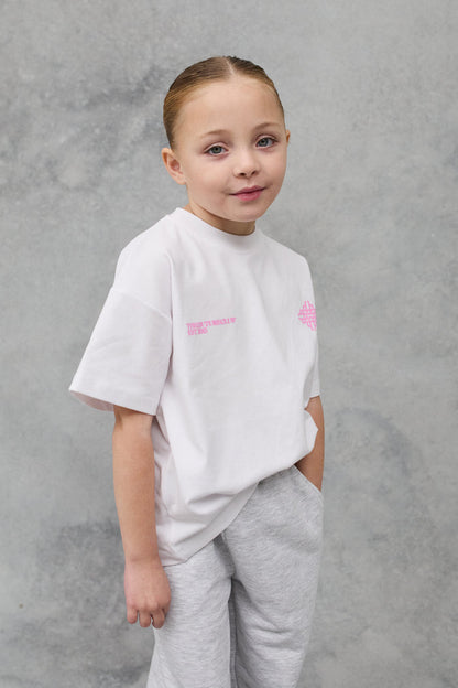 KIDS BLURRED GRAPHIC EMBLEM T-SHIRT - WHITE/PINK