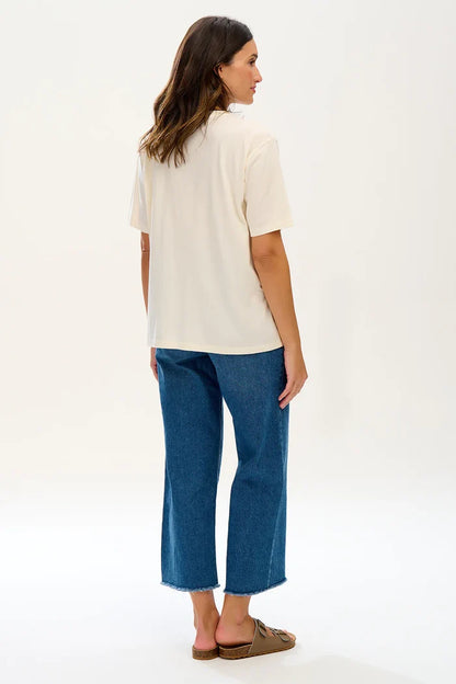 Kinsley Relaxed T-shirt  (Off-White, Lightning Flash)
