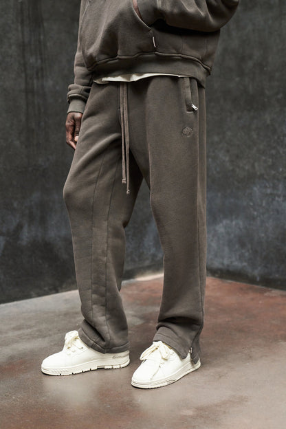 LAUNDERED CLASSICS JOGGERS - WASHED BROWN
