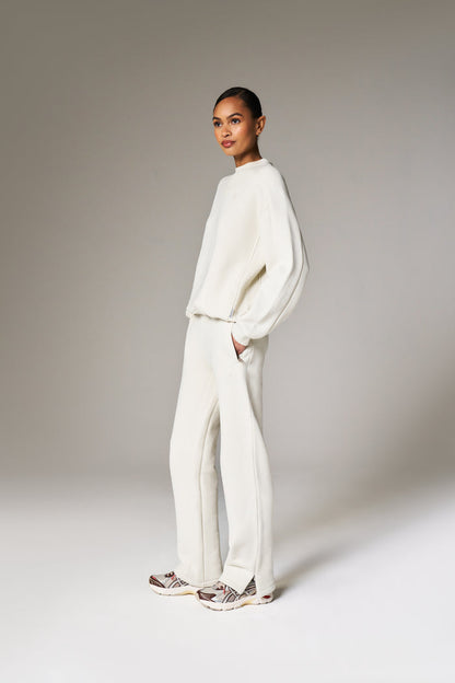 LAUNDERED CLASSICS SEAM DETAIL SWEATSHIRT - ECRU