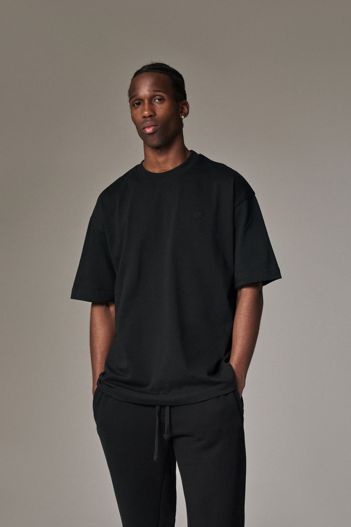 LAUNDERED CLASSICS T-SHIRT - BLACK