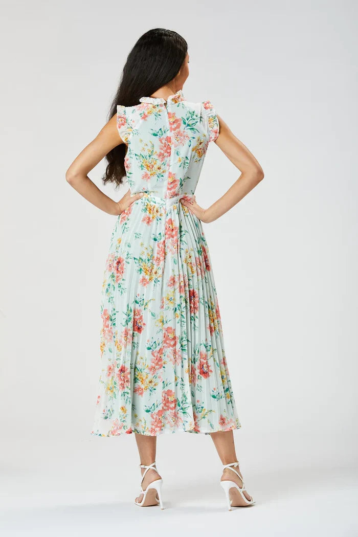 Lilium Long Pleated Dress (White)