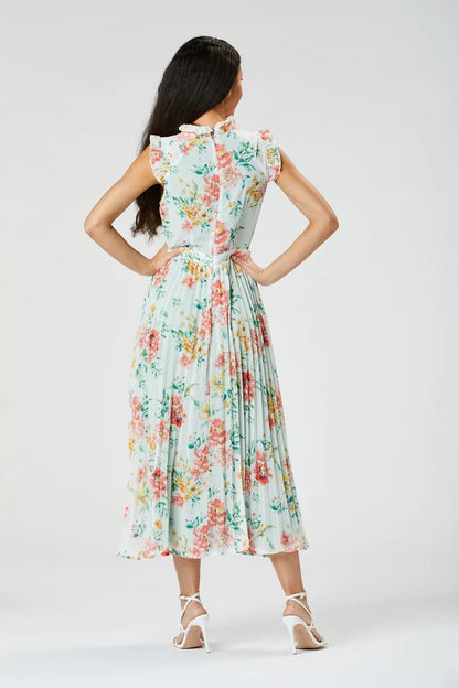 Lilium Long Pleated Dress (White)