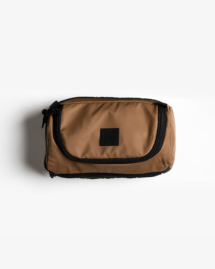 MOMENTUM TOILETRY CASE 2.5L - SAND
