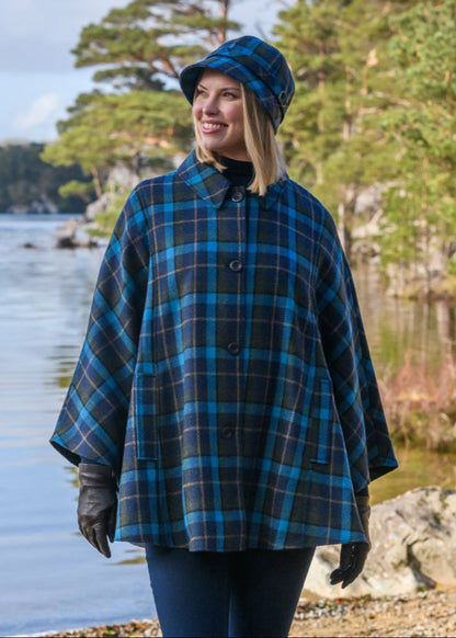 Mucros Country Cape | Blue Navy Check