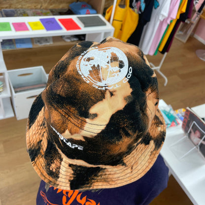 ACID ボディ × 刺繍糸 WHITE