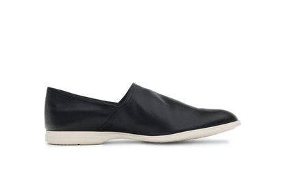 Moral Code Plume Men's House Shoe - #color_black-leather