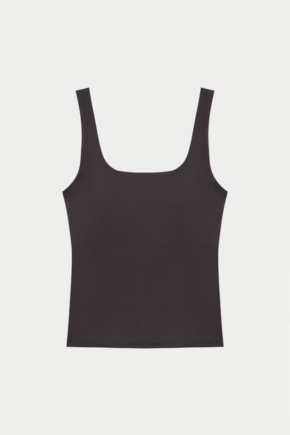 SCULPTING STRETCH SCOOP NECK SPORTS TOP - CHOCOLATE
