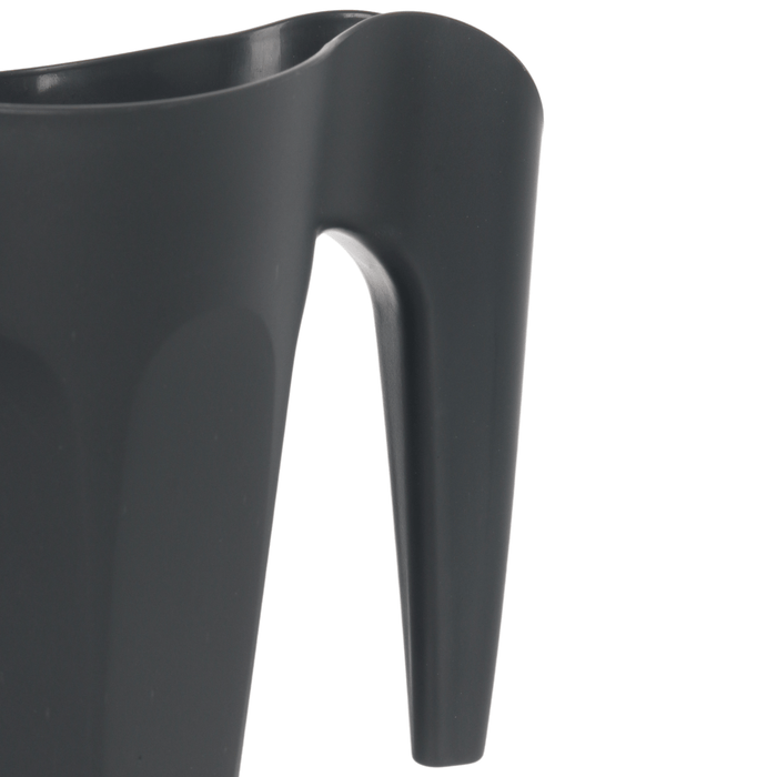 detail shot of smoothed handle for comfort