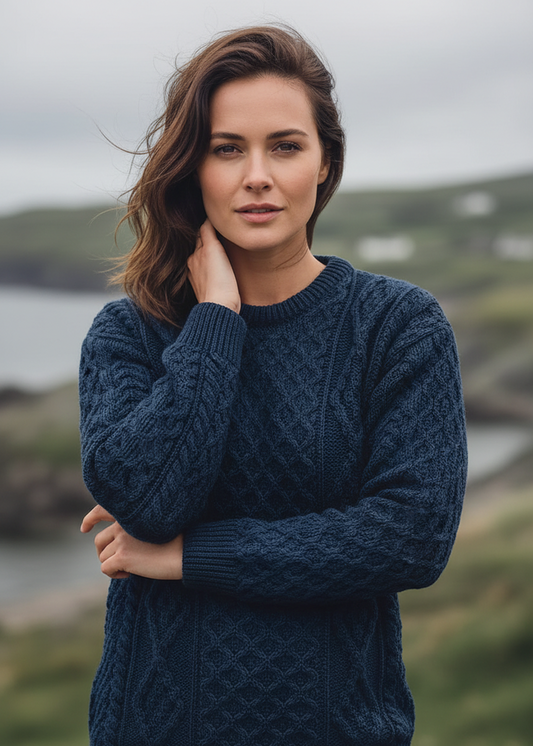 Unisex Aran Wool Sweater | Traditional Irish Knitwear | Navy & Green