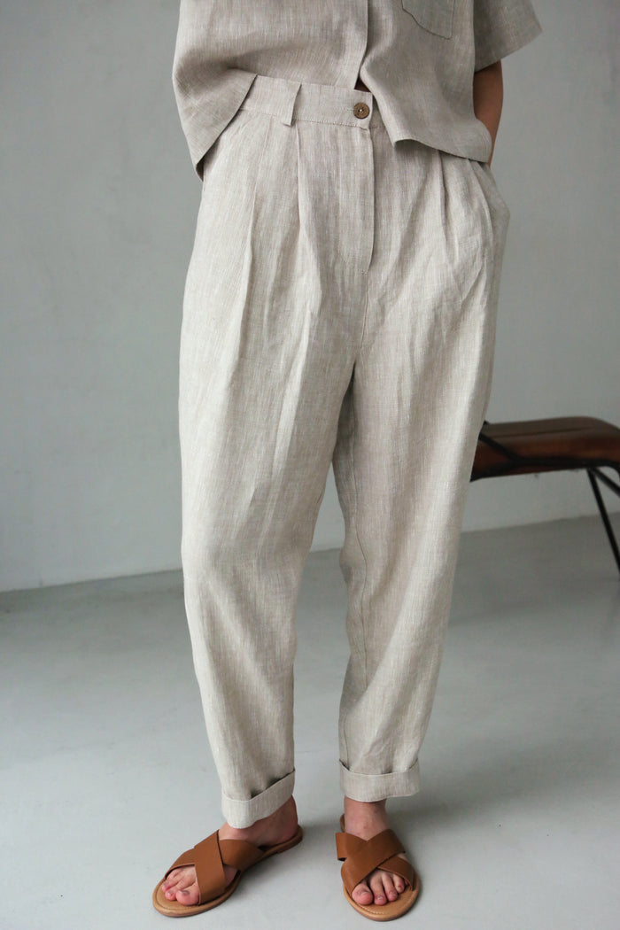 Women’s Linen Pants with Pleats CEDAR in Beige