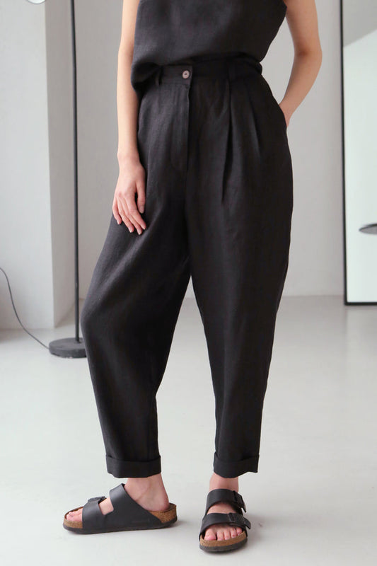 Women’s Linen Pants with Pleats CEDAR in Black