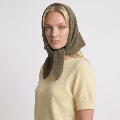 Women’s Luxury Ribbed Cashmere Triangle Scarf - OLIVE - Heritage Of Scotland -